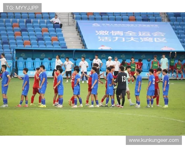 青岛赛区足球焦点对决 CBA新锐力量挑战传统劲旅绿茵争锋