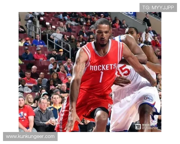 火箭队阿里扎球员照片及职业生涯亮点介绍